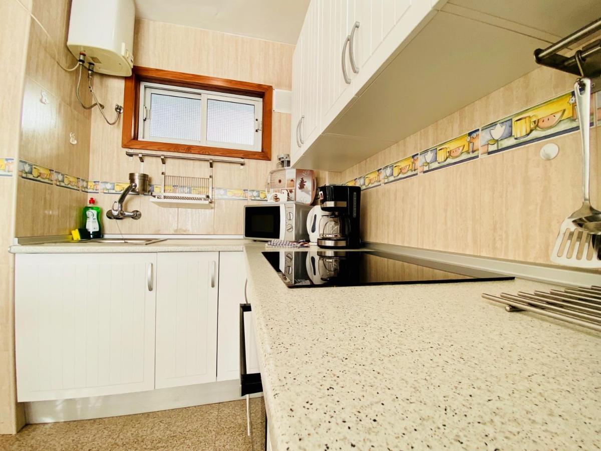 Orange And White Apartment In Yumbo Сан-Бартоломе Екстер'єр фото